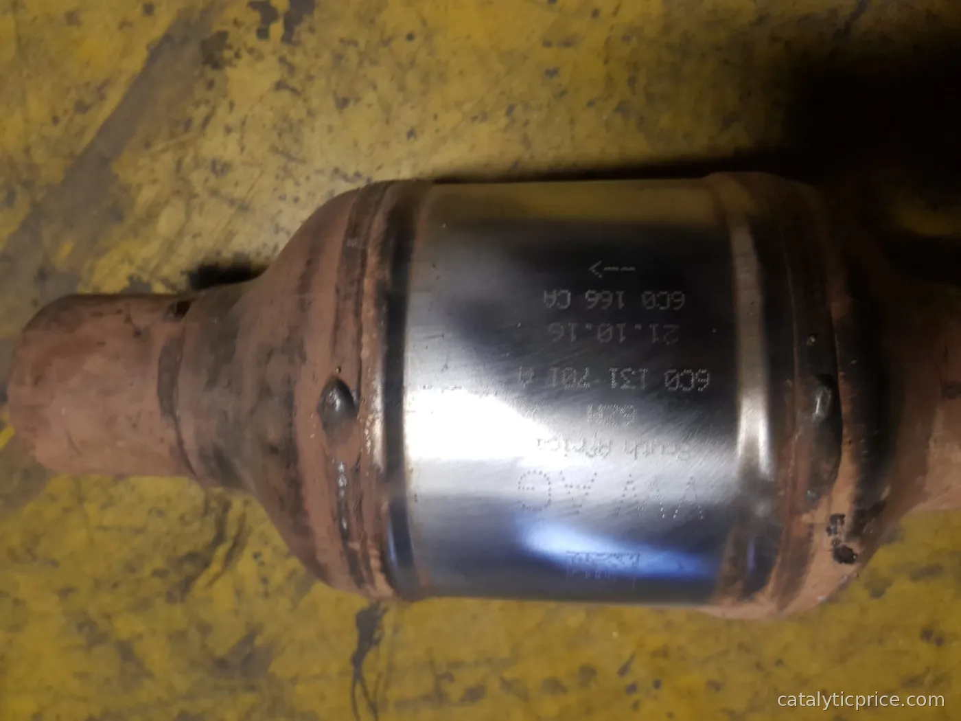 6CO131701A catalytic converter