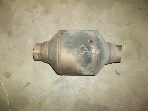 ACURA MDX 04 FRONT catalytic converter