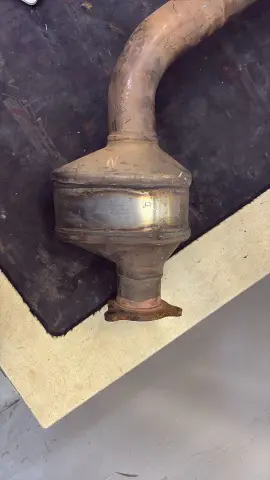 0902AAA1911N catalytic converter