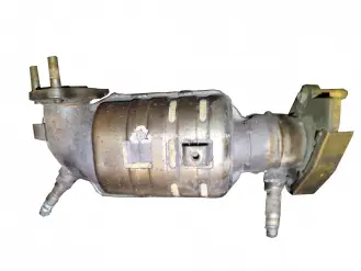 Mitsubishi Pre Richman catalytic converter