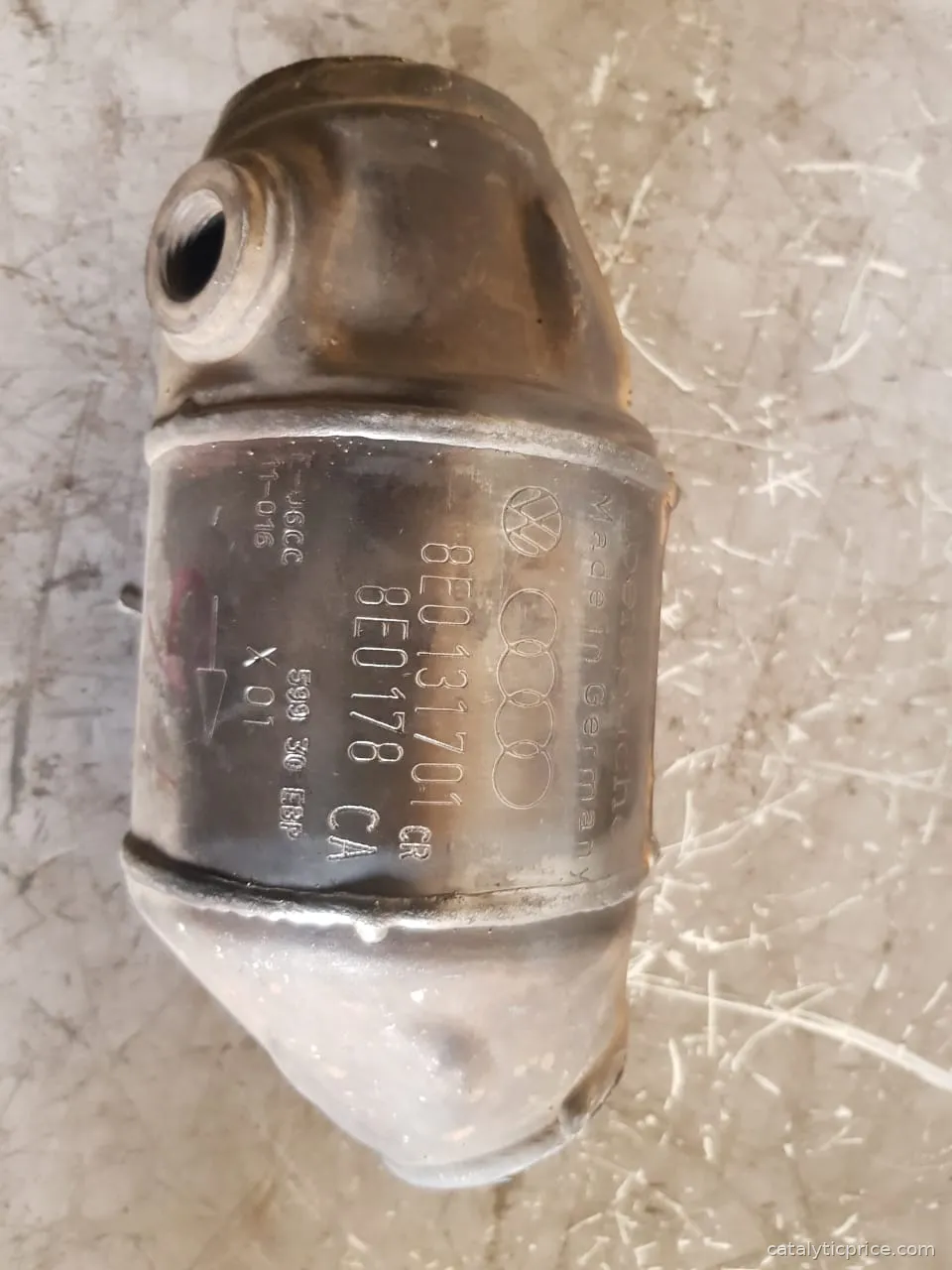 8EO131701 catalytic converter