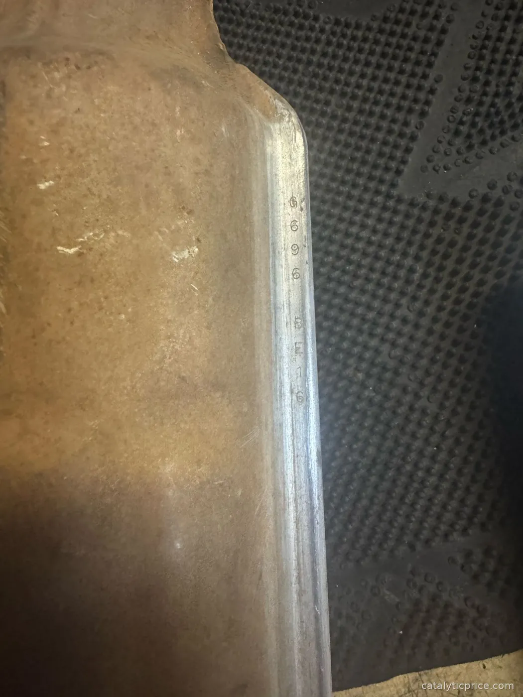 G696 catalytic converter