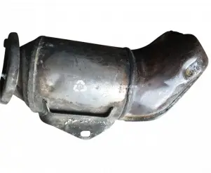 1366659080 1378877080 catalytic converter