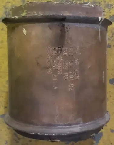 pot catalytique 1KO131701 DE