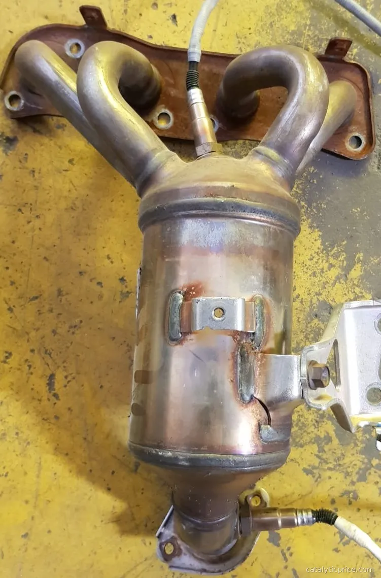 61M-C02 catalytic converter