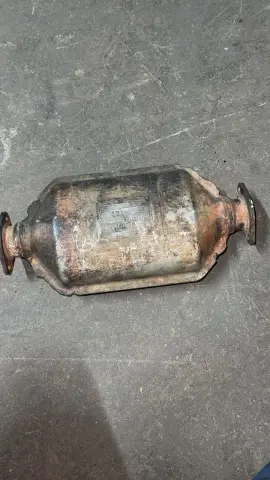 286449100101 catalytic converter