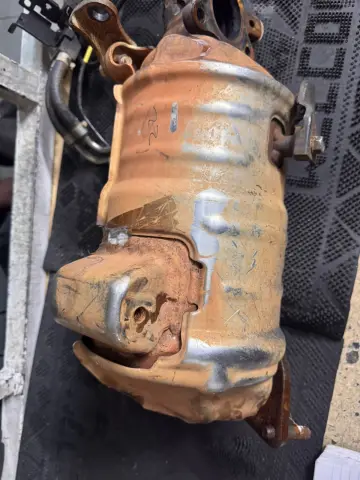 C02A060 catalytic converter