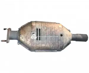 pot catalytique YL84-5K283-AA