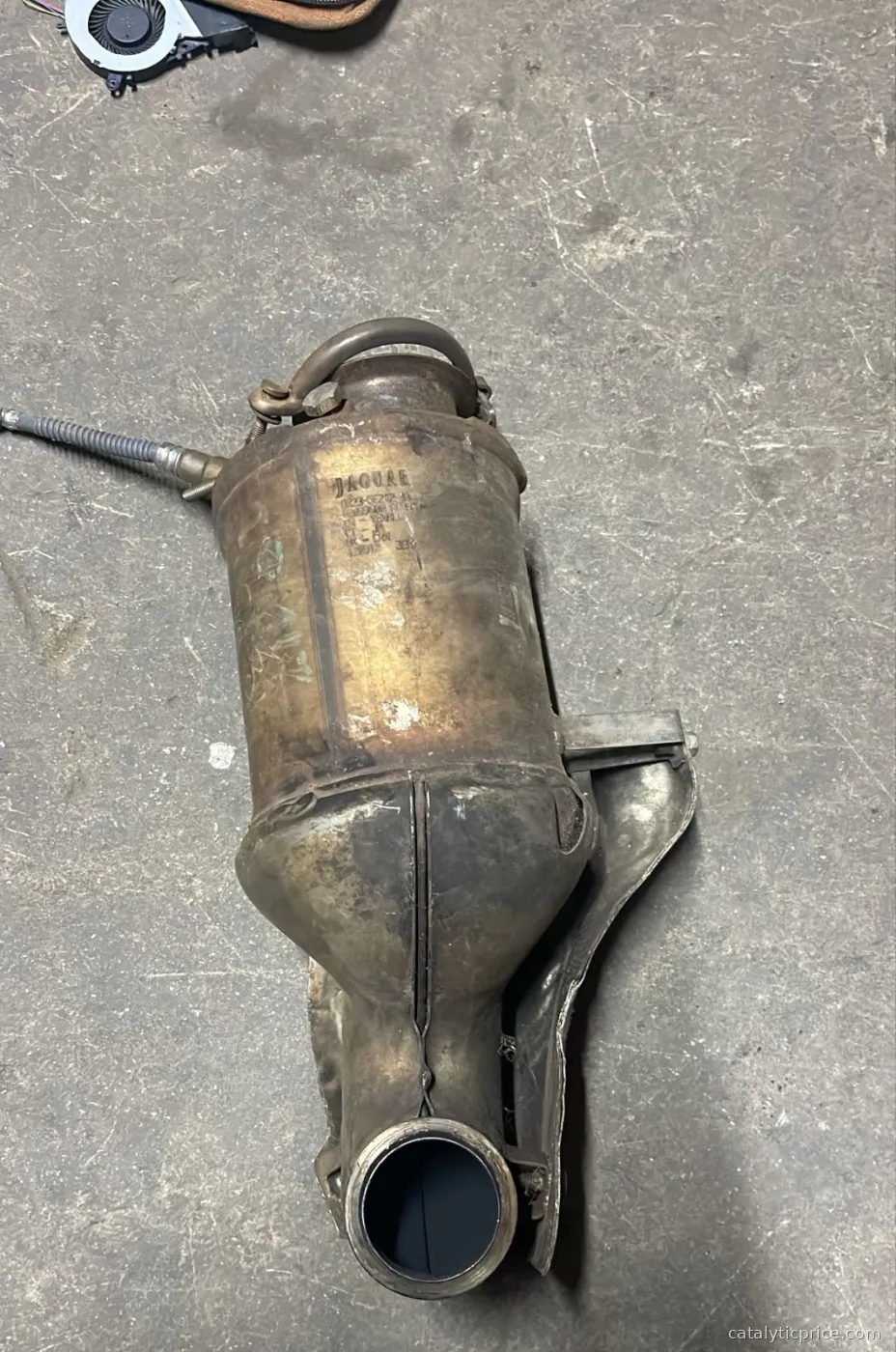pot catalytique DX235E212BA