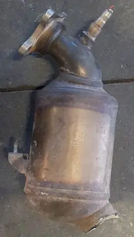 2KO131690 B catalytic converter