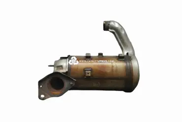 208A07816R H8201335100 catalytic converter