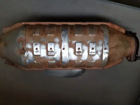 M7 catalytic converter