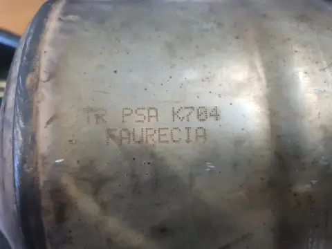 K704 catalytic converter