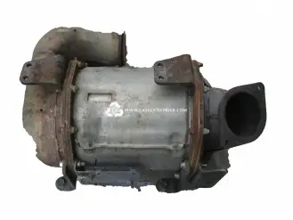 Hino: 18045E002 / Isuzu: 898138851 catalytic converter