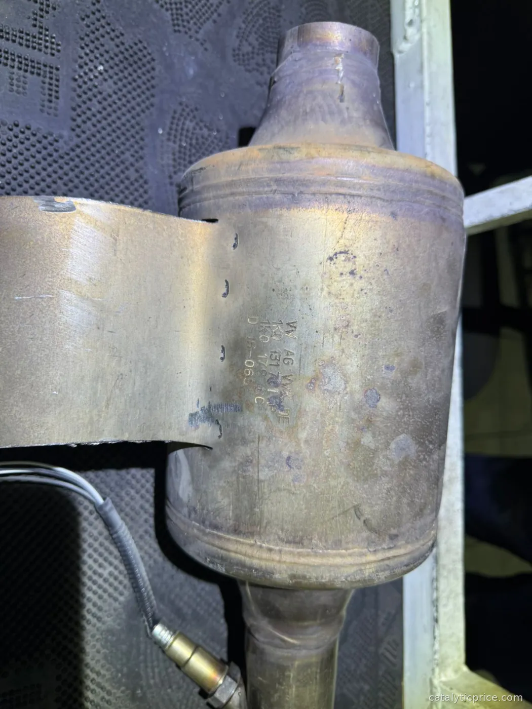 1K0131701AP catalytic converter