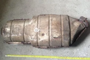 7681474 catalytic converter