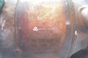 1K0131690EJ 1K0168DC catalytic converter