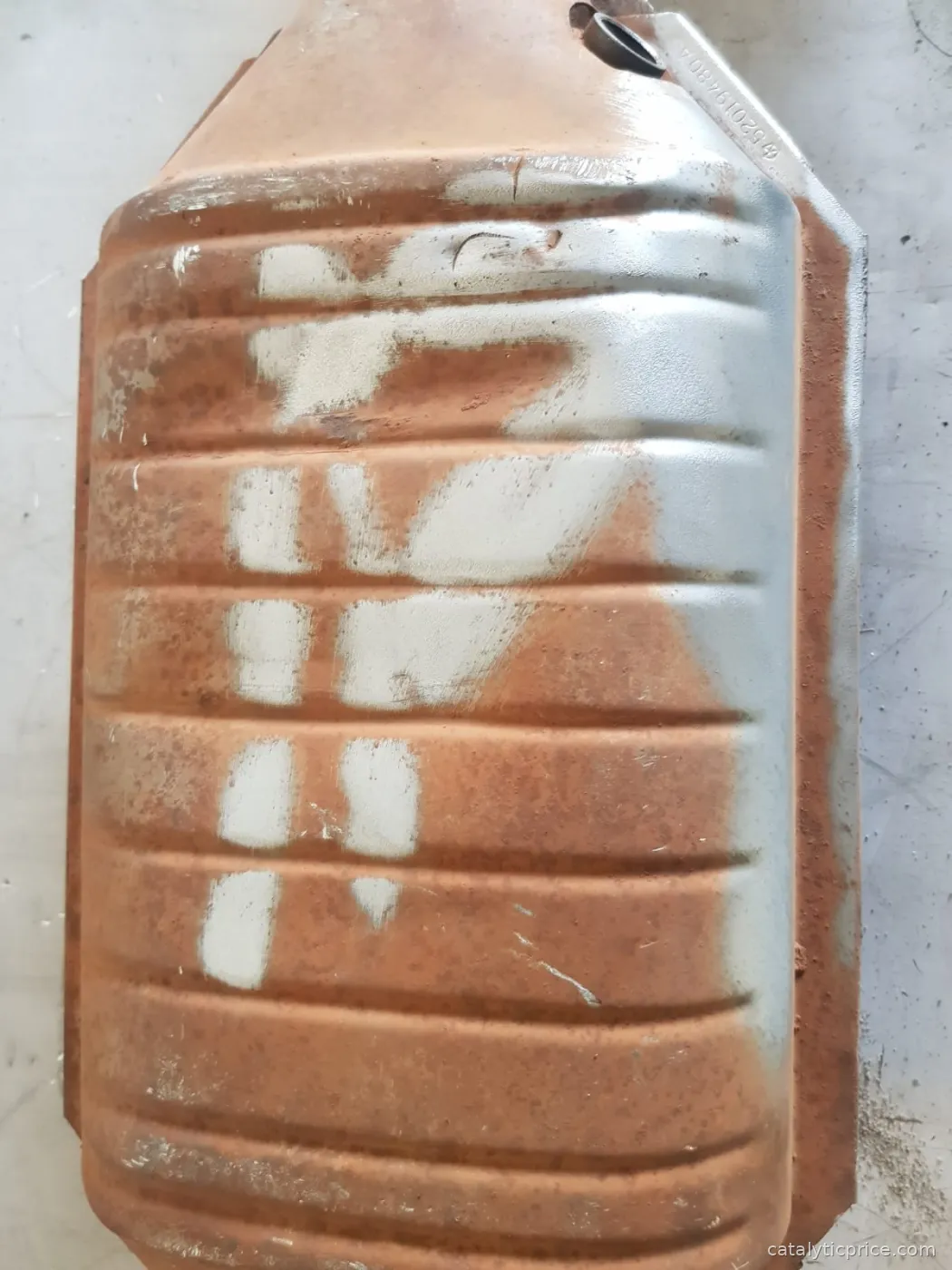 52018480 catalytic converter